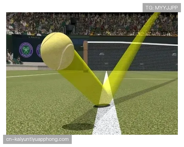 足球出界规则：球整体越过边线或底线才判出界