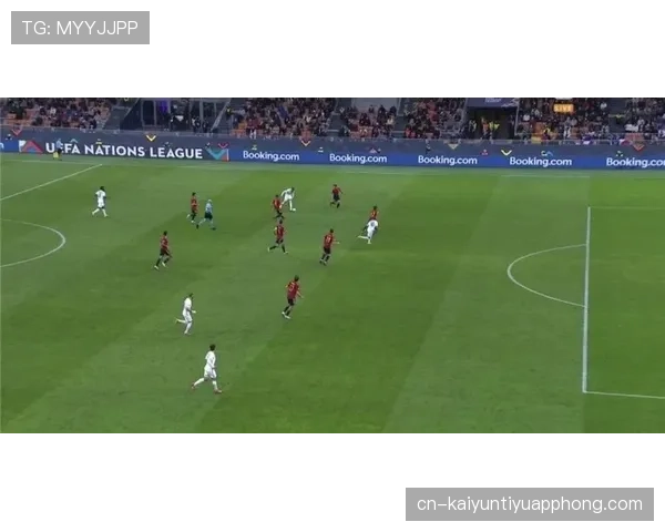 越位线判定规则详解及裁判在比赛中的应用标准